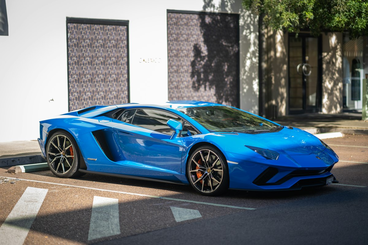 Huracán 前保桿犀牛皮